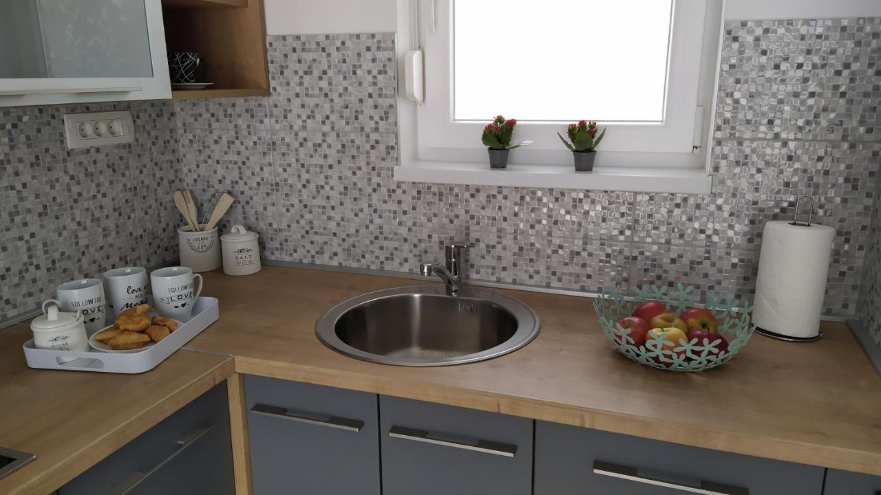 Urban Apartment Vukić Trogir Bagian luar foto