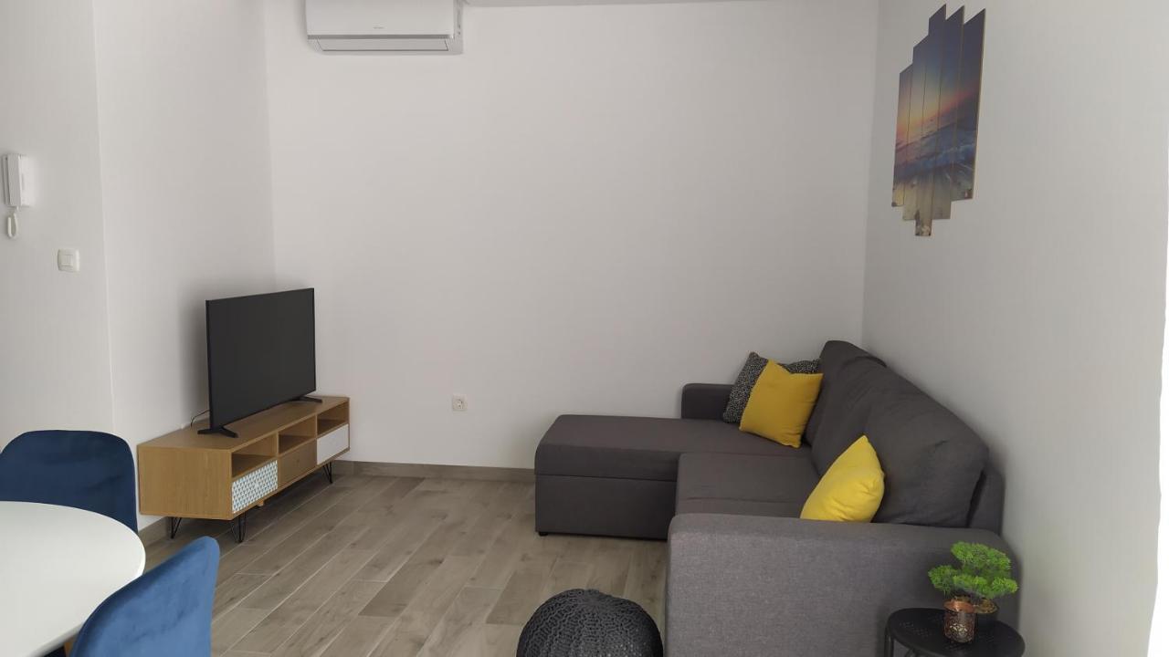 Urban Apartment Vukić Trogir Bagian luar foto